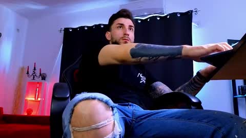 Snapshot of mightyaaron chatting on February 2026 07:26:01 AM MightyAaron online show from February 2026 07:26:01 AM