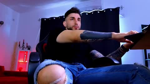 Snapshot of mightyaaron chatting on February 2026 07:32:02 AM MightyAaron online show from February 2026 07:32:02 AM