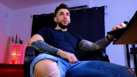 Snapshot of mightyaaron chatting on February 2026 02:20:02 AM MightyAaron online show from February 2026 02:20:02 AM