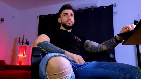 Snapshot of mightyaaron chatting on February 2026 02:32:01 AM MightyAaron online show from February 2026 02:32:01 AM