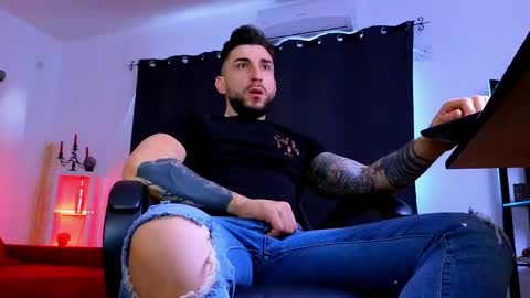 MightyAaron online show from June 2026 03:34:01 AM
