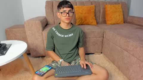 Snapshot of miguel_turqueza chatting on May 2026 08:42:01 AM miguel_turqueza online show from May 2026 08:42:01 AM