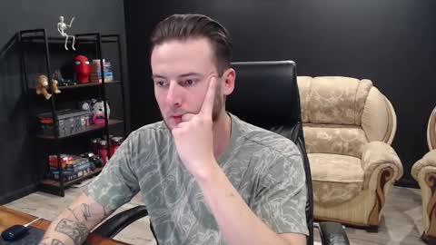 Misha Winchester online show from October 2025 09:13:02 AM