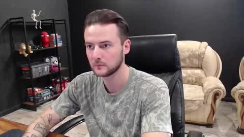 Misha Winchester online show from November 2025 10:49:02 AM