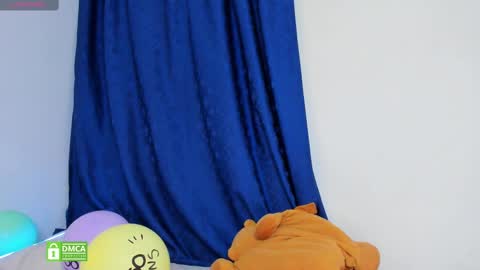 Miia lovee online show from December 2024 02:30:02 AM
