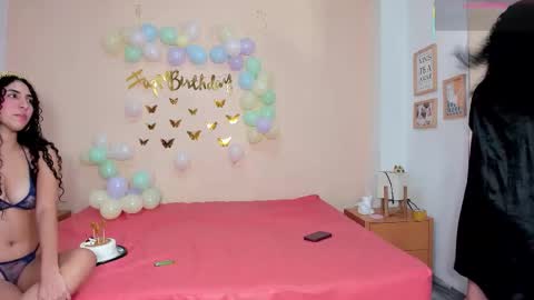  Mia  Gema curly online show from November 2025 02:21:01 AM