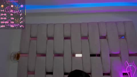 Snapshot of miia_schwarz chatting on April 2026 01:54:02 PM Miia Schwarz online show from April 2026 01:54:02 PM