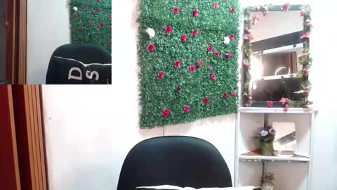 miia online show from September 2025 12:05:02 PM