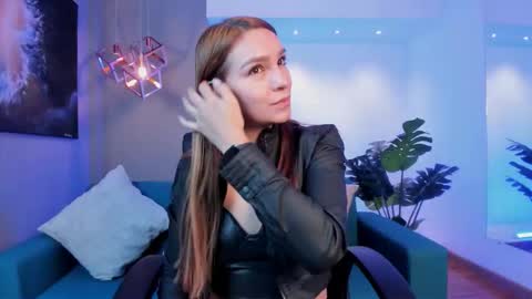 Snapshot of miia_taylors chatting on February 2026 11:31:02 AM Miia 3 online show from February 2026 11:31:02 AM