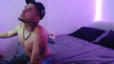 Snapshot of miialiiam0 chatting on December 2024 04:27:02 AM Mia and Liam online show from December 2024 04:27:02 AM