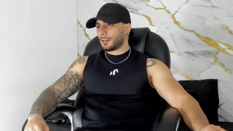 Daniel online show from October 2025 01:01:01 PM