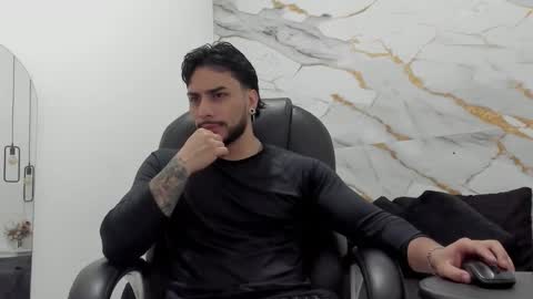 Daniel online show from November 2025 01:10:01 PM