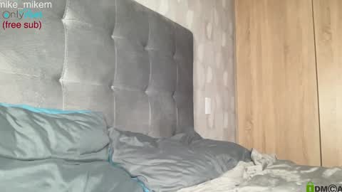 Snapshot of miikemmm_ chatting on January 2025 12:13:02 AM Watch me fucking in NEW ACCOUNT LOLA online show from January 2025 12:13:02 AM