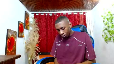 Snapshot of miilo18 chatting on February 2026 08:39:01 PM milo online show from February 2026 08:39:01 PM