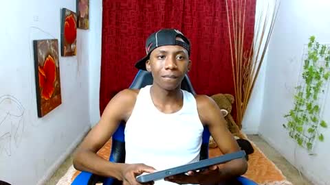 Snapshot of miilo18 chatting on July 2026 07:54:01 AM milo online show from July 2026 07:54:01 AM