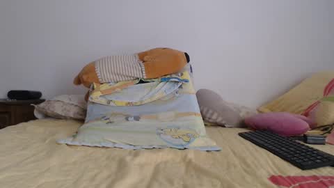 Snapshot of miilu74 chatting on January 2025 04:06:01 PM Miilu74 online show from January 2025 04:06:01 PM