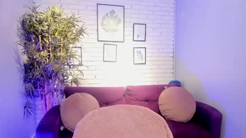 Snapshot of miilu__1 chatting on February 2025 03:24:01 AM miilu  online show from February 2025 03:24:01 AM