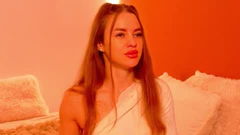 Snapshot of miirra_ chatting on December 2025 05:46:01 AM Amira online show from December 2025 05:46:01 AM