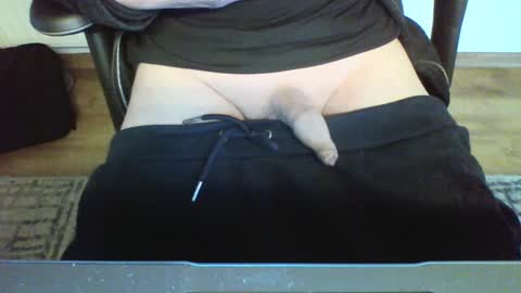 mik online show from February 2025 11:39:02 AM