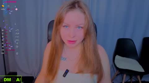 Snapshot of mika_bloom chatting on November 2025 02:17:02 AM Mika online show from November 2025 02:17:02 AM