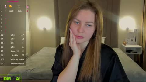 Snapshot of mika_bloom chatting on December 2025 02:19:01 AM Mika online show from December 2025 02:19:01 AM