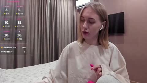 Mika online show from November 2025 11:36:02 PM