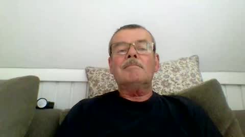 Snapshot of mikael42 chatting on June 2026 01:26:01 PM mikael42 online show from June 2026 01:26:01 PM