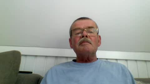 Snapshot of mikael42 chatting on July 2026 01:13:01 PM mikael42 online show from July 2026 01:13:01 PM