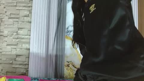 mikaela303av online show from November 2025 03:34:01 AM