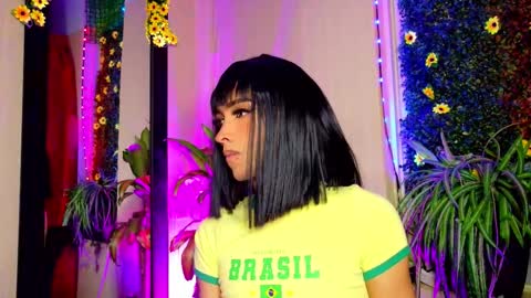 mikaelarangel online show from October 2025 03:48:01 AM