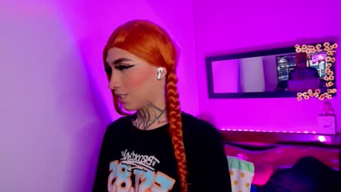 mikaelarangel online show from November 2025 11:48:02 PM