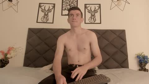 mikael online show from January 2025 03:04:02 AM