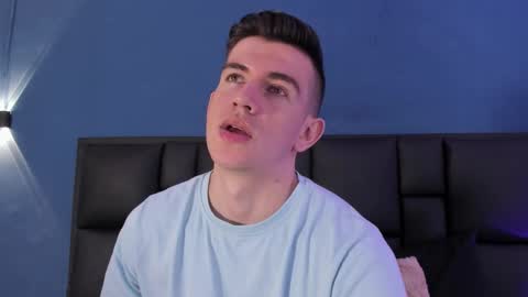 mikael online show from September 2025 04:25:02 AM