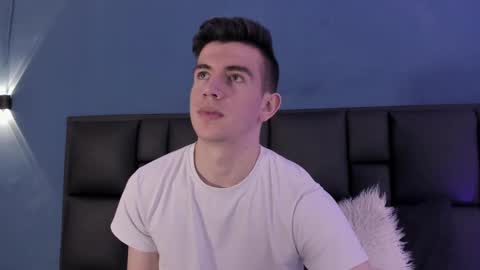 mikael online show from September 2025 05:22:01 AM