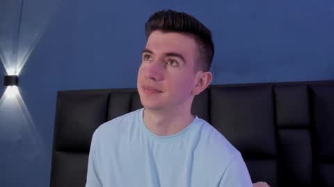 mikael online show from October 2025 04:13:02 AM