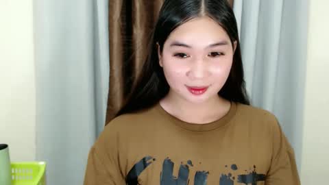 Kyla online show from November 2025 08:20:01 AM