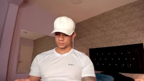 Snapshot of mike2_wills chatting on January 2025 06:38:01 AM Mike2 wills online show from January 2025 06:38:01 AM