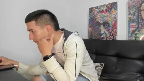 Snapshot of mike3xxx chatting on October 2025 11:35:02 PM mike3xxx online show from October 2025 11:35:02 PM