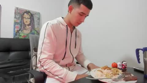 Snapshot of mike3xxx chatting on October 2025 01:17:02 AM mike3xxx online show from October 2025 01:17:02 AM