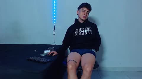 Snapshot of mike777jr chatting on November 2025 02:49:01 PM Mike IMDEPENDIENT MODEL online show from November 2025 02:49:01 PM