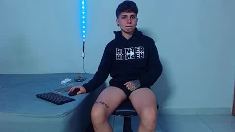 Snapshot of mike777jr chatting on November 2025 03:17:02 AM Mike IMDEPENDIENT MODEL online show from November 2025 03:17:02 AM