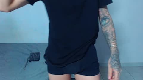 Mike IMDEPENDIENT MODEL online show from April 2026 02:10:01 AM