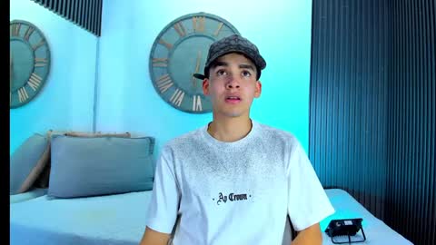 Mike 0233 online show from February 2025 03:59:01 AM