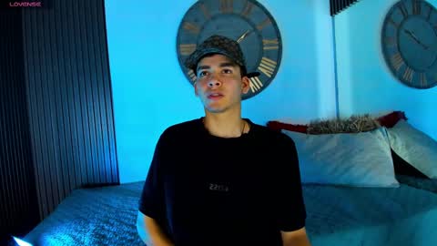 Mike 0233 online show from February 2025 05:44:02 AM