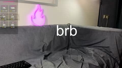 Snapshot of mike___magic chatting on January 2025 03:35:01 PM Mike Magic online show from January 2025 03:35:01 PM