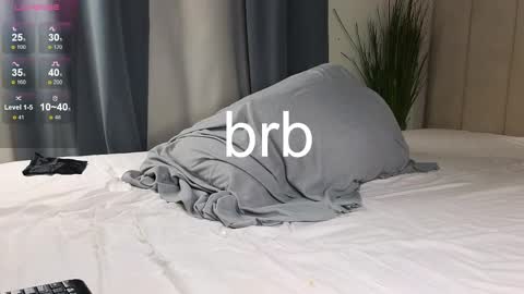 Snapshot of mike___magic chatting on February 2025 05:07:02 PM Mike Magic online show from February 2025 05:07:02 PM