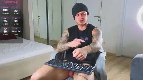 Snapshot of mike___magic chatting on November 2025 05:42:02 AM Mike Magic online show from November 2025 05:42:02 AM