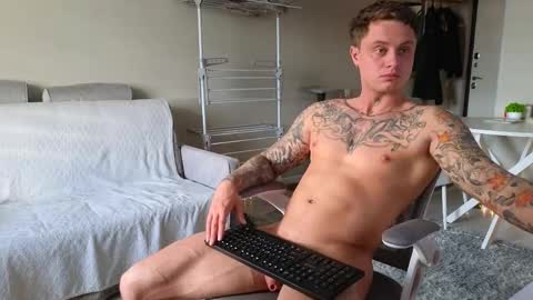 Snapshot of mike___magic chatting on May 2026 03:58:02 AM Mike Magic online show from May 2026 03:58:02 AM