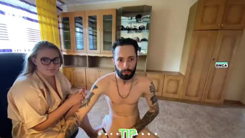 Snapshot of mike_and_anna_ chatting on November 2025 05:17:01 AM Mike and anna online show from November 2025 05:17:01 AM