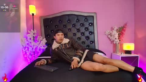 Mike and Sttar online show from November 2025 01:22:04 PM